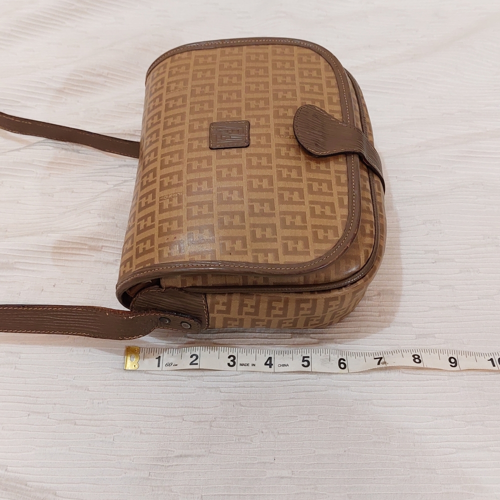 Vintage Fendi Monogram Crossbody with Brown Trim - Picture 3 of 16